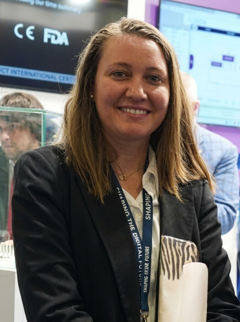 Dr. Linda C